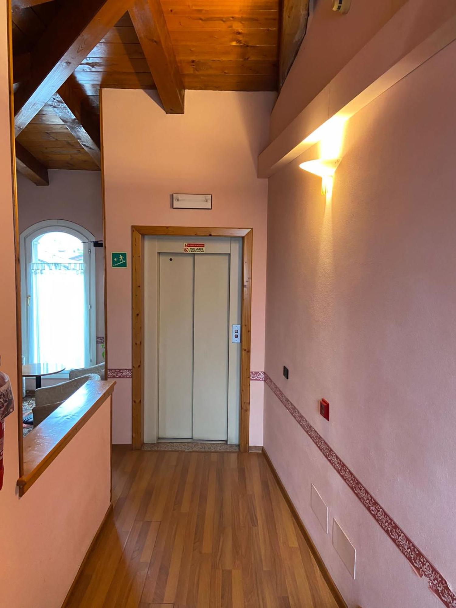 Hotel La Piazzetta Vidiciatico Bagian luar foto